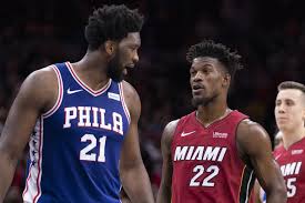 Le maglie Miami Heat passano alle maschere per sostenere l'epidemia
